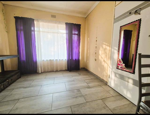 3 BEDROOM HOUSE FOR SALE IN SONLAND PARK
